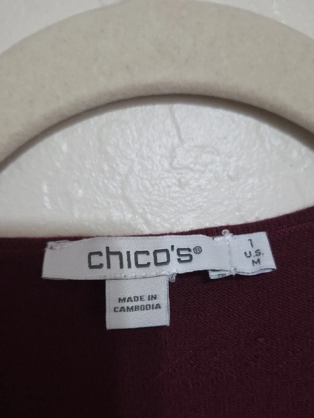 Chico's V-Neck Long Sleeve Top in Burgundy